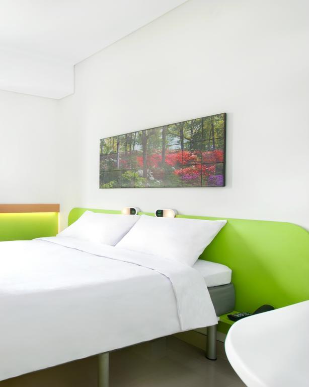 Ibis Budget Jakarta Daan Mogot Exteriör bild